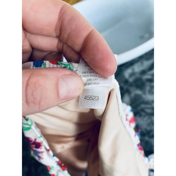 Garnet Hill Signature High-Neck Lattice One-Piece Swimsuit 6 Floral Print - Picture 3 of 6